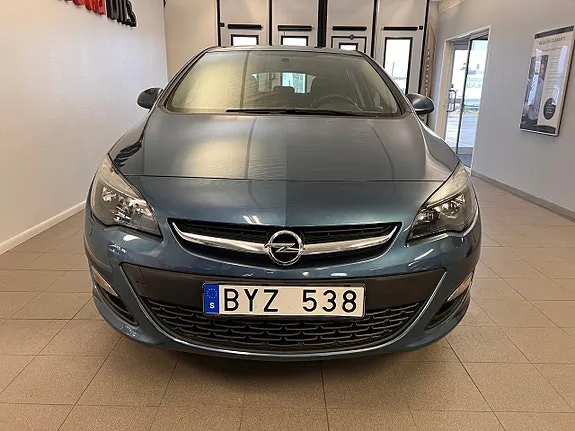 Opel Astra 2014 photo 3