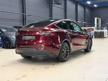 Tesla Model Y 2024 photo 2