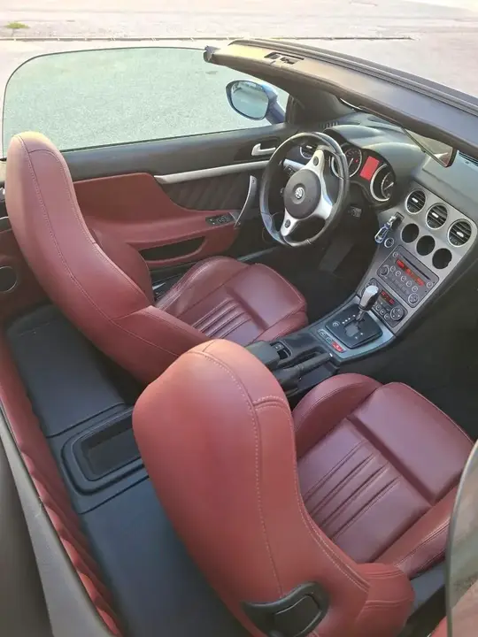 Alfa Romeo Spider 2008 photo 3