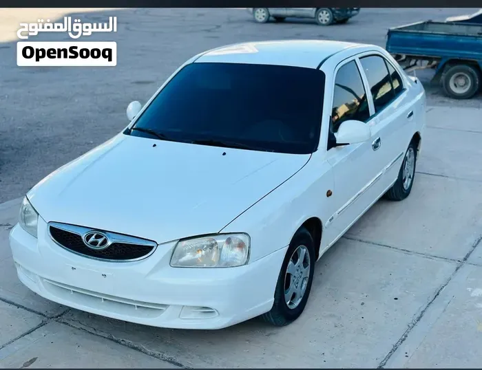 Hyundai Verna 2014 photo 4