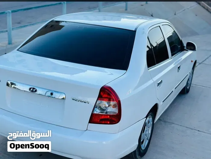 Hyundai Verna 2014 photo 3