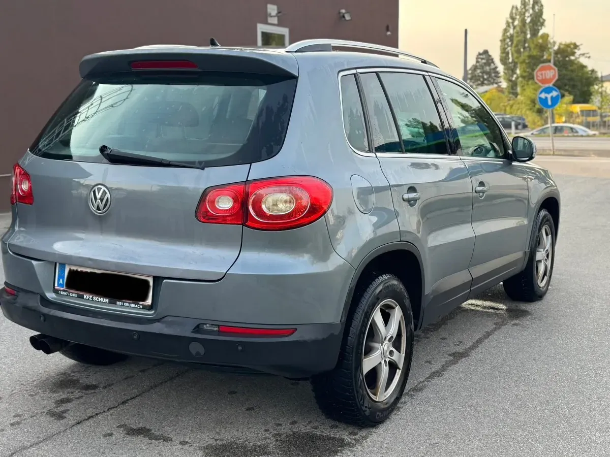 Volkswagen Tiguan 2009 photo 2