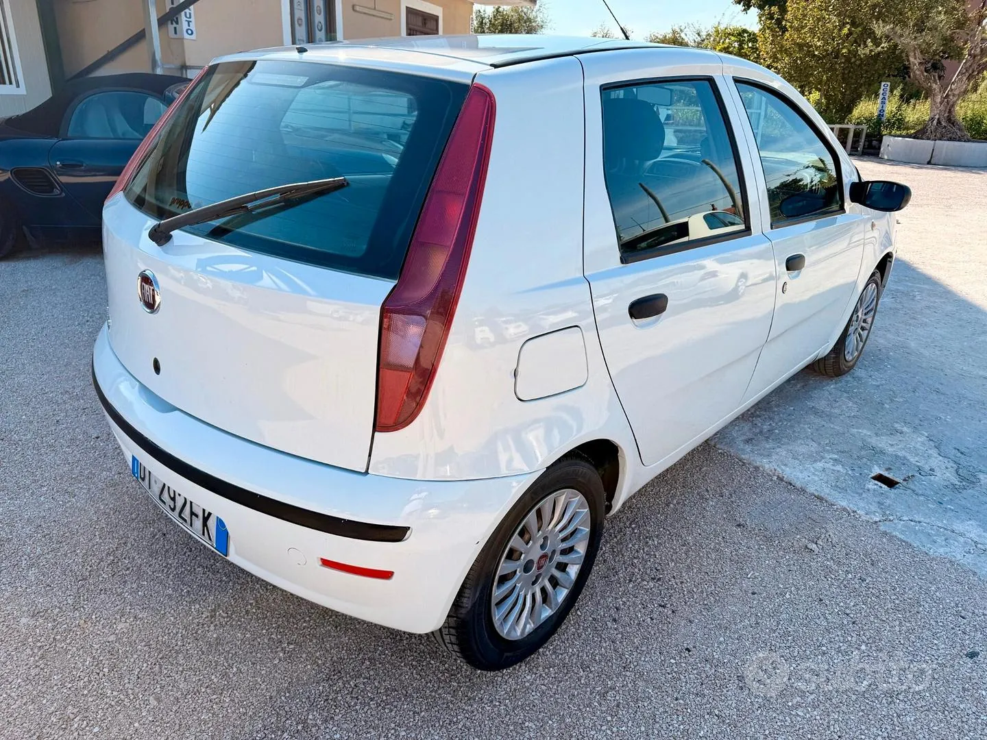 Fiat Punto 2009 photo 3