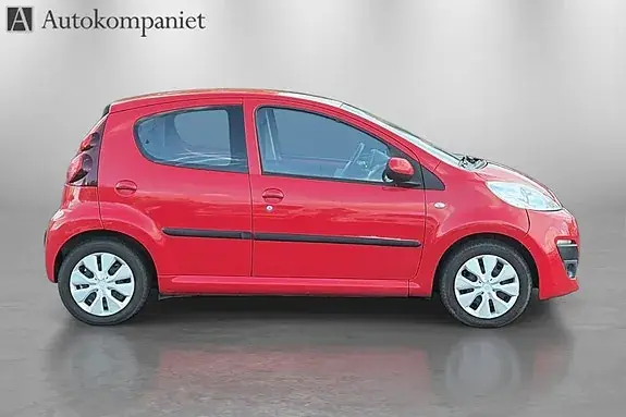 Peugeot 107 2012 photo 2