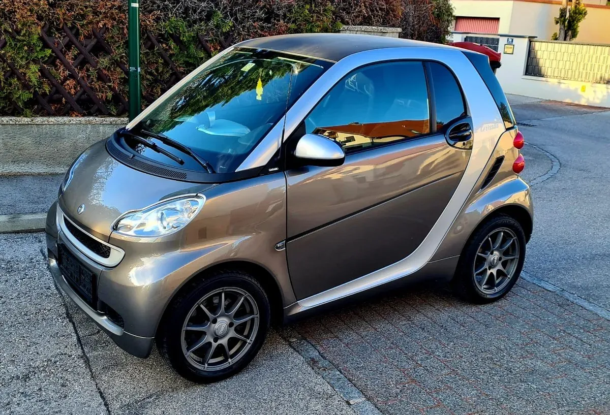Smart Fortwo 2010 photo 2