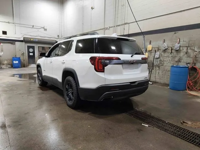 GMC Acadia 2023 photo 5
