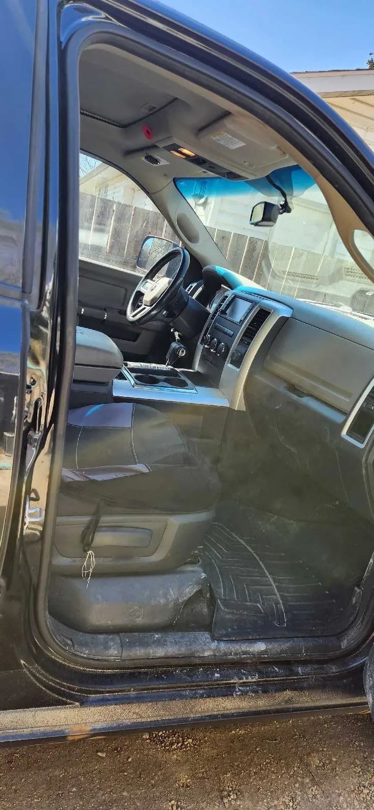 Dodge Ram 1500 2011 photo 5