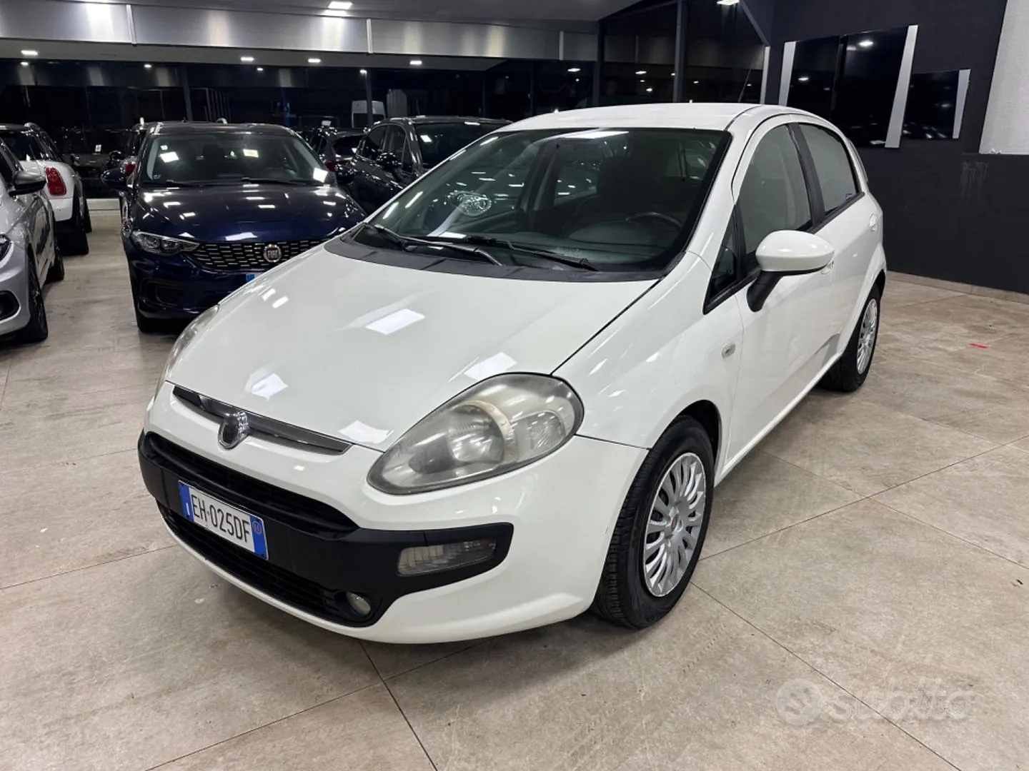 Fiat Punto Evo 2011 photo 3