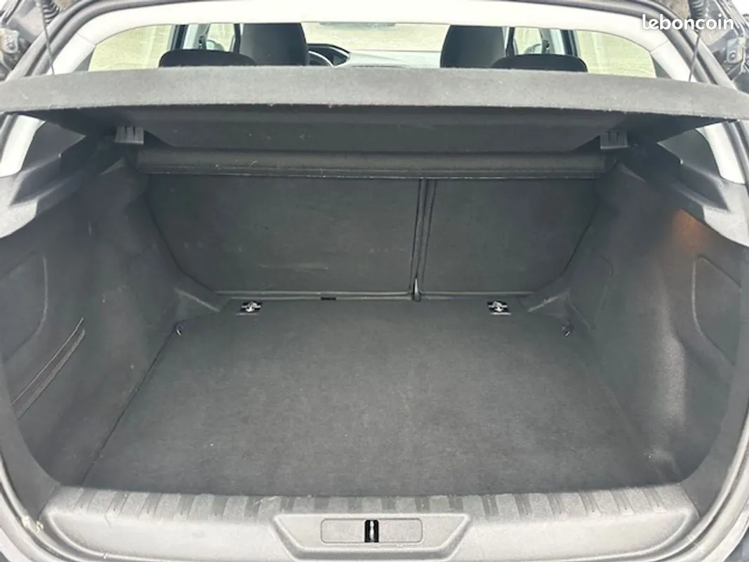 Peugeot 308 2020 photo 5
