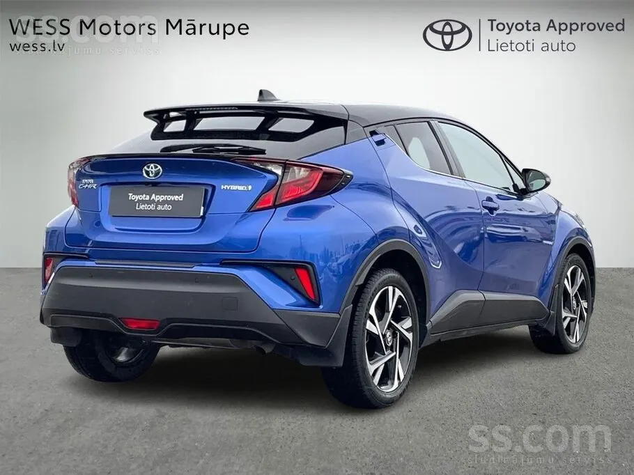 Toyota C-Hr 2022 photo 2