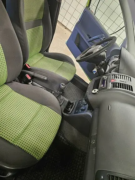 Volkswagen Polo 2000 photo 3