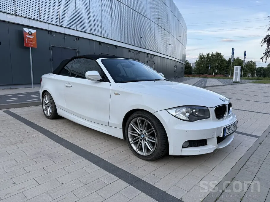 BMW E88 118I Cabrio 2010 photo 2