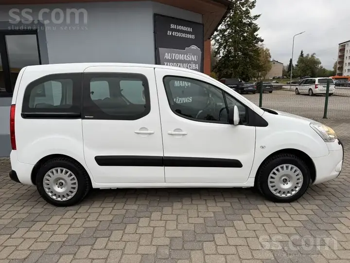 Citroen Berlingo 2009 photo 2
