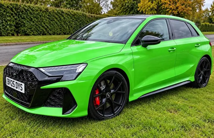 Audi Rs3 2025 photo 2