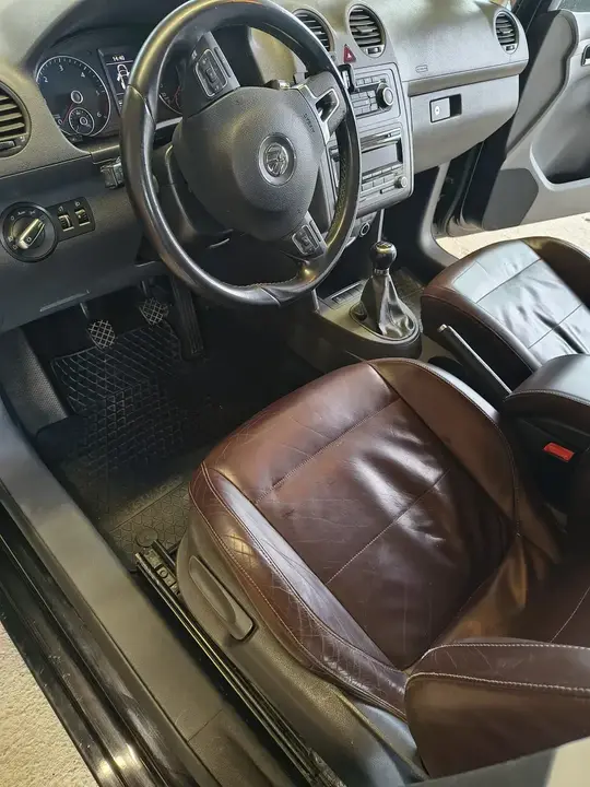 Volkswagen Caddy 2012 photo 2