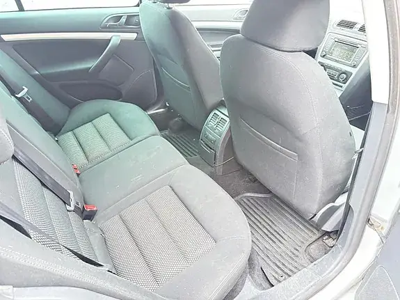 Skoda Octavia Scout 2010 photo 4