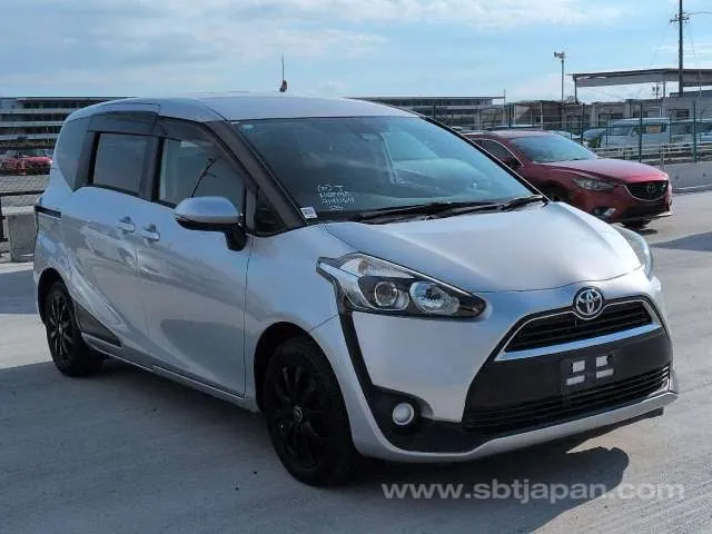 Toyota Sienta G