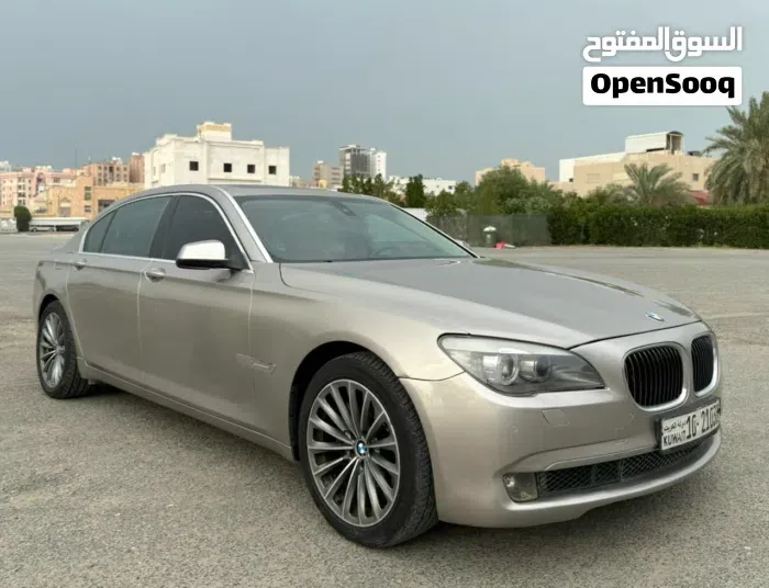 BMW 7 Series 2009 photo 5