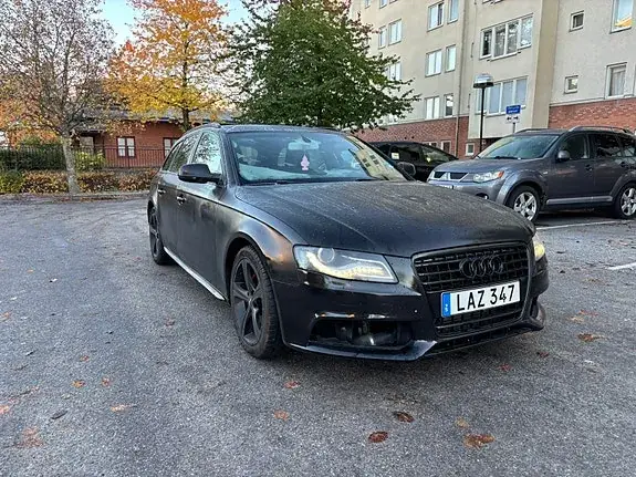 Audi A4 2011 photo 2
