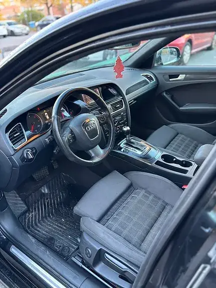 Audi A4 2011 photo 5