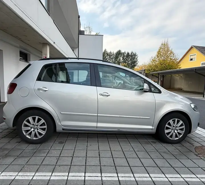 Volkswagen Golf Plus 2012 photo 3