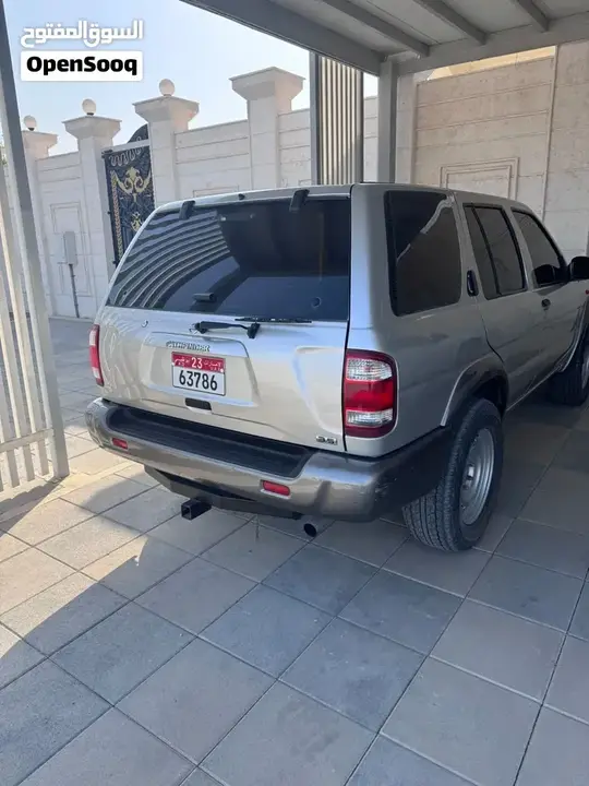 Nissan Pathfinder 2003 photo 2