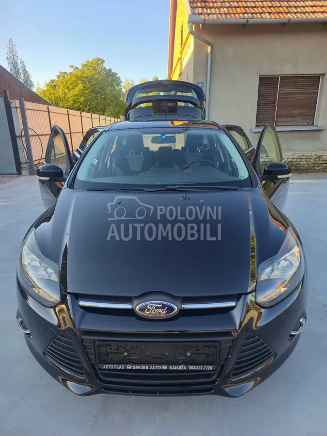 Ford Focus 2012 photo 2