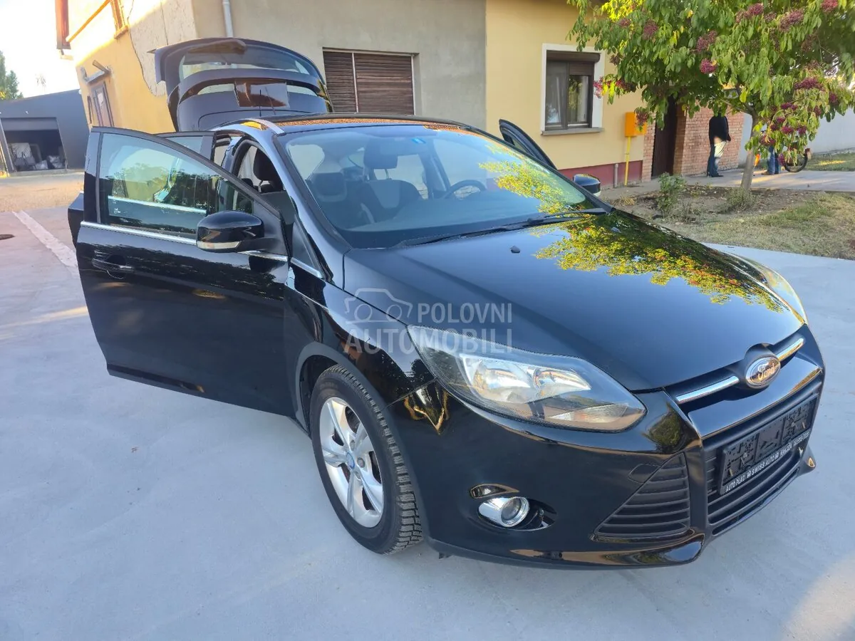 Ford Focus 2012 photo 3