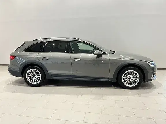 Audi A4 Allroad 2023 photo 3