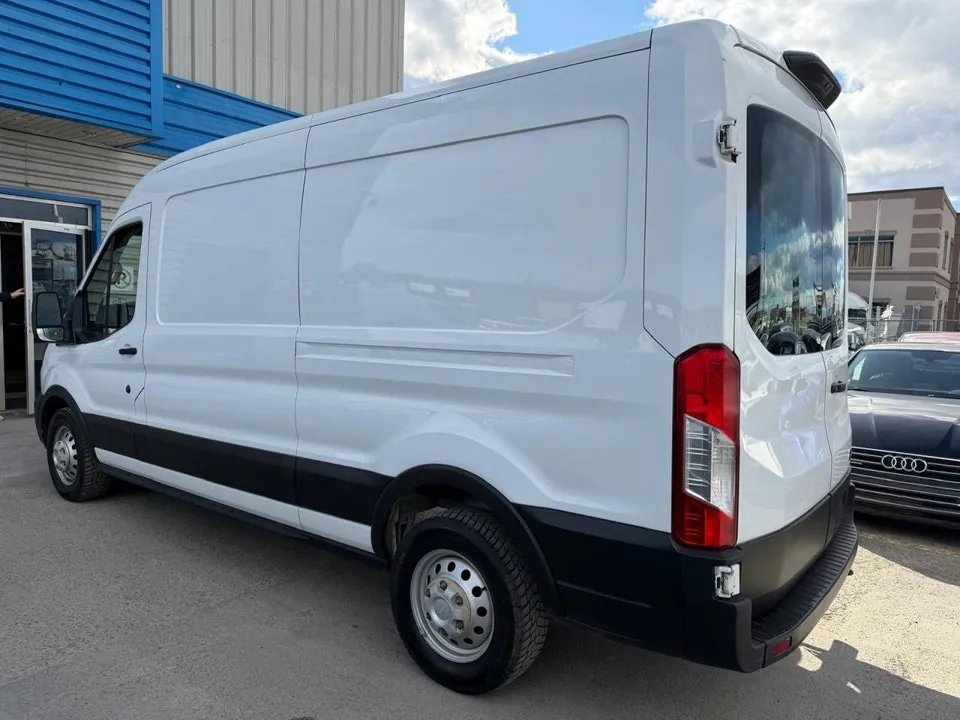 Ford Transit 2022 photo 4