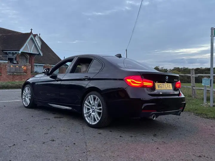 BMW 3 Series 2017 photo 4
