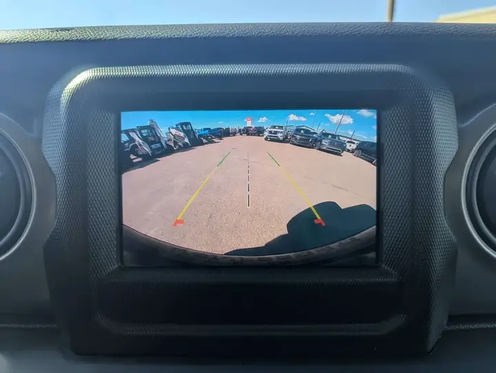 Jeep Wrangler 2022 photo 5
