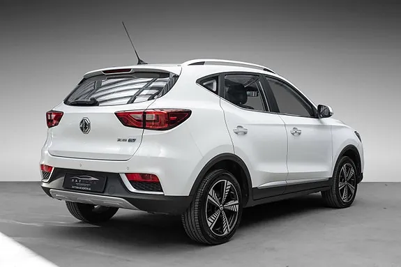 MG Zs Ev 2021 photo 2