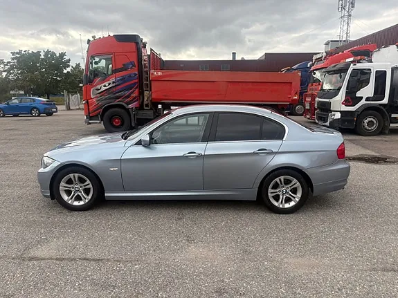 BMW 320D 2012 photo 2