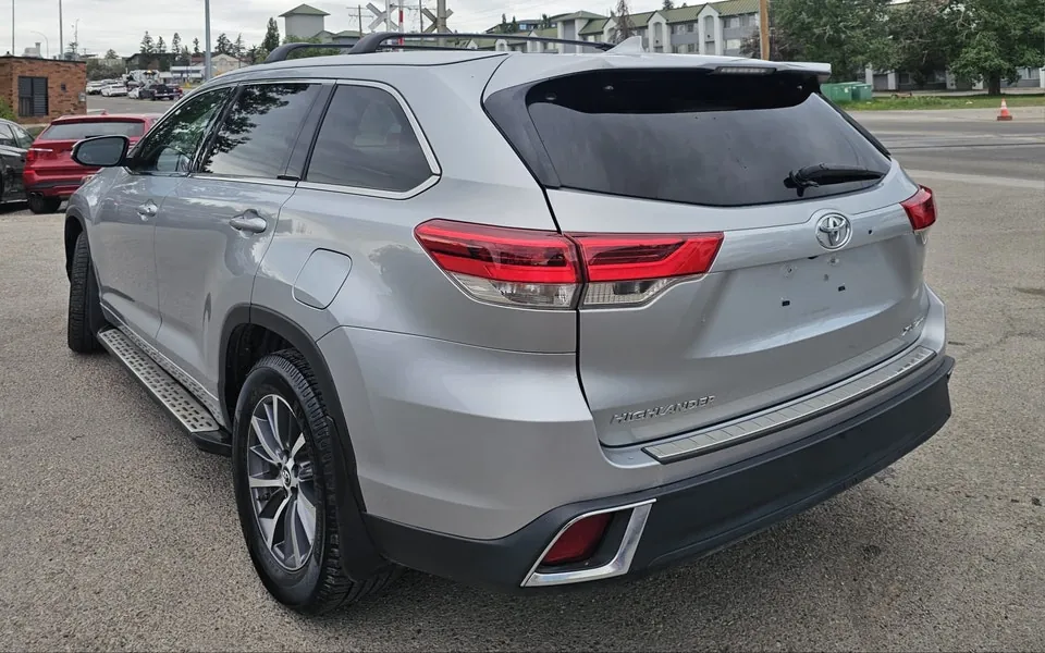Toyota Highlander 2017 photo 4