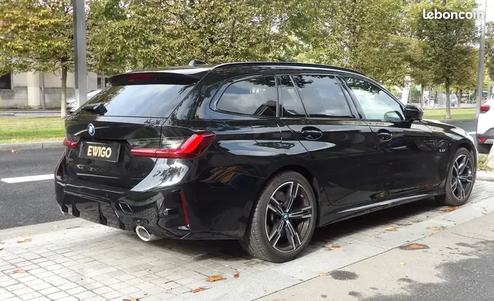 BMW 3 Series 2023 photo 2