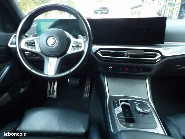 BMW 3 Series 2023 photo 4