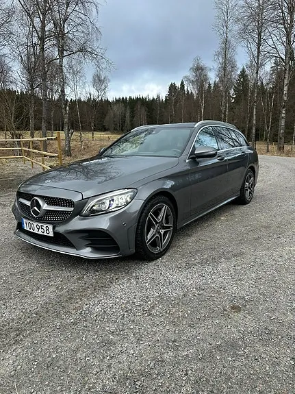 Mercedes-Benz C220 2019 photo 2