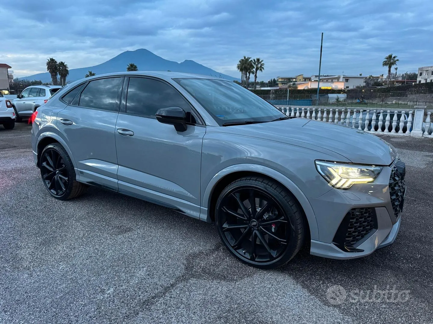 Audi Q3 2019 photo 2