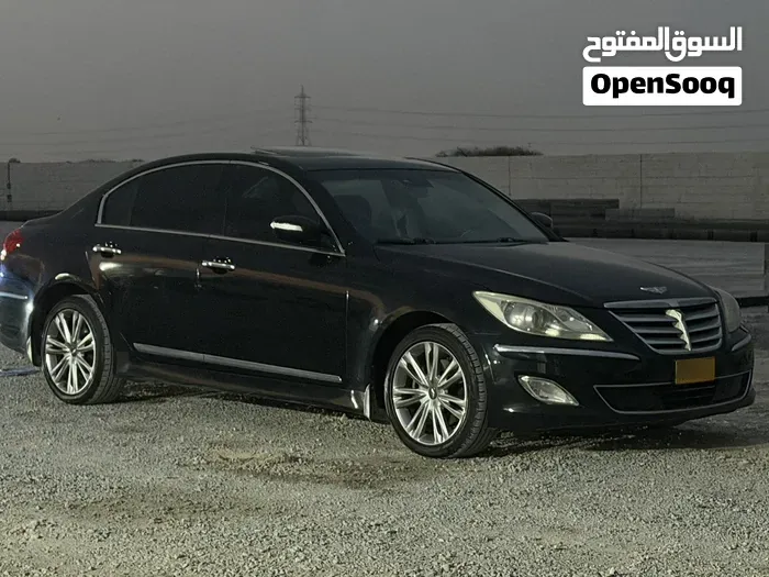 Genesis G80 2012 photo 2
