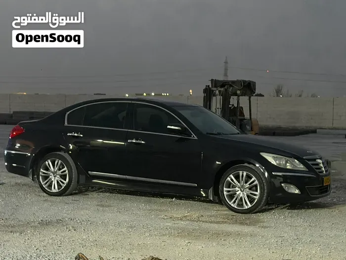 Genesis G80 2012 photo 3