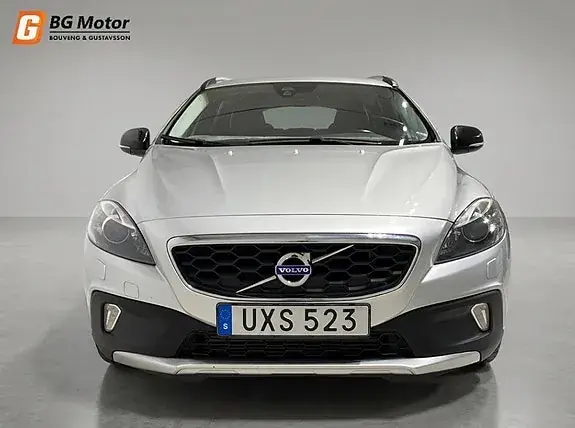 Volvo V40 Cross Country 2014 photo 2