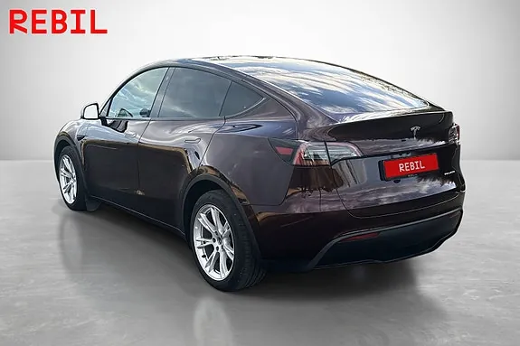 Tesla Model Y 2023 photo 4