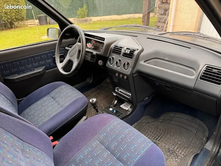 Peugeot 205 1994 photo 3