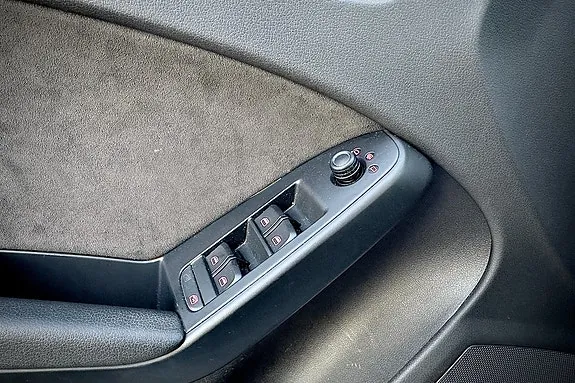 Audi A4 2009 photo 5