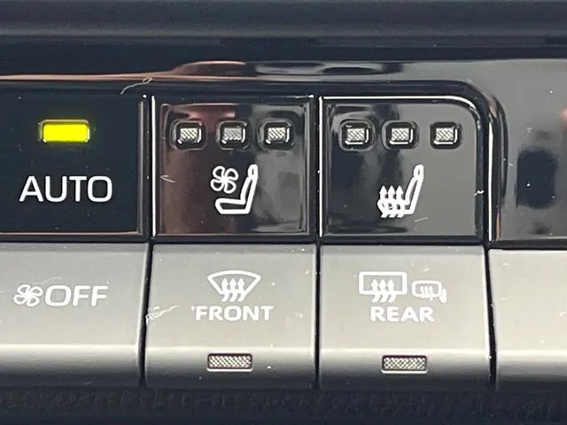 Toyota Crown Crossover 2023 photo 5