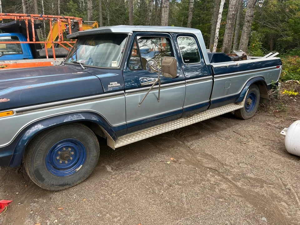 Ford F250 1978 photo 2