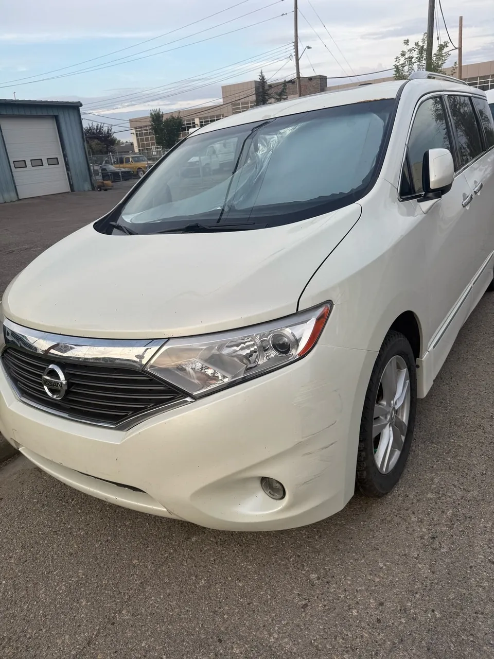 Nissan Quest 2011 photo 2