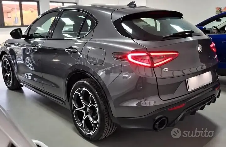 Alfa Romeo Stelvio 2023 photo 4
