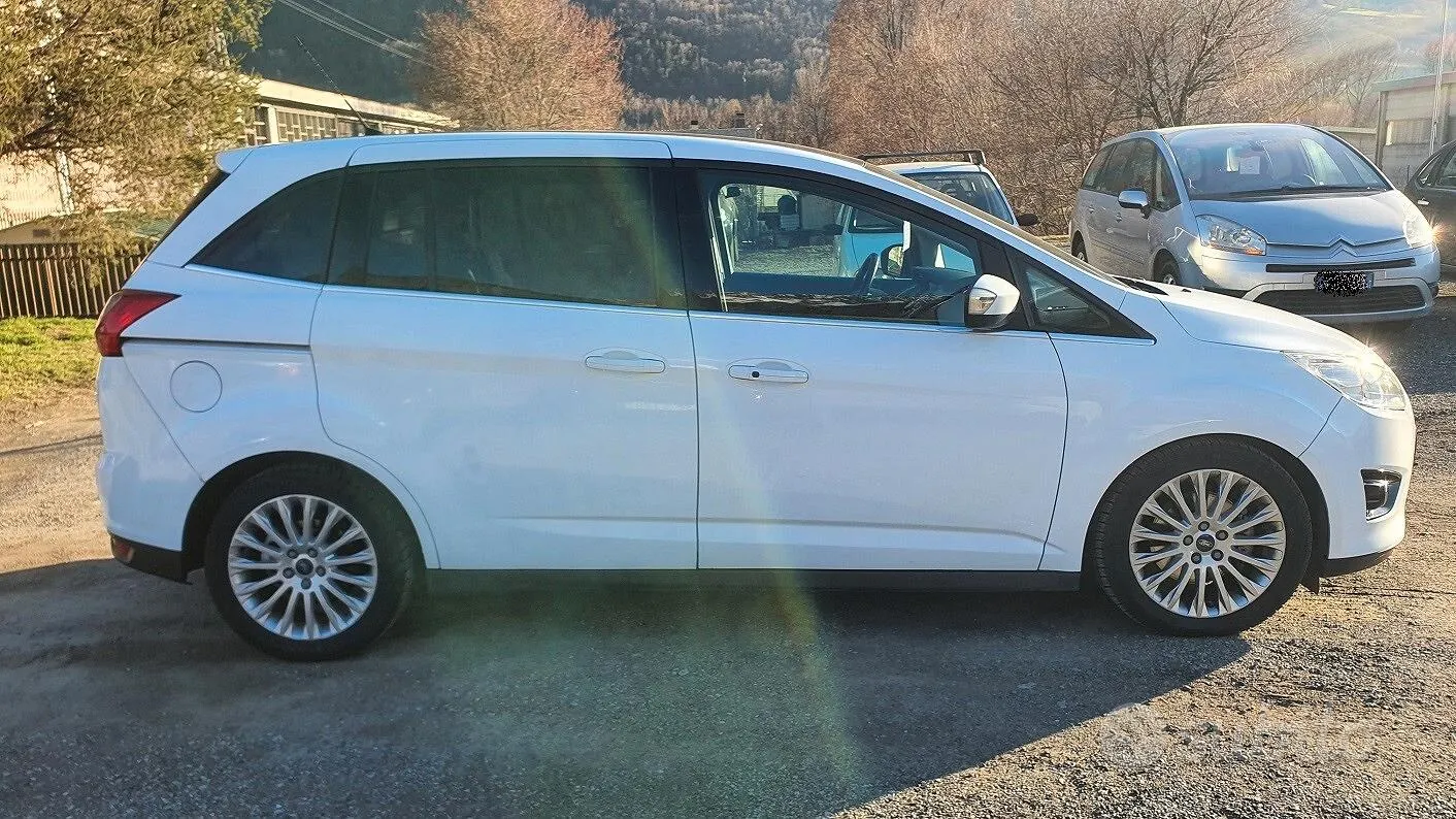 Ford C-Max 2012 photo 3